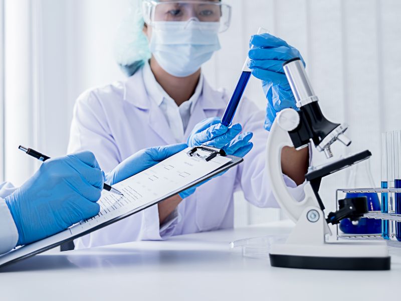 Licencia de apertura: laboratorio clínico